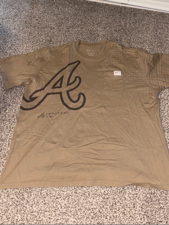 Nike Other - Nike Men's Atlanta Braves Short-Sleeve Logo Tee - Olive